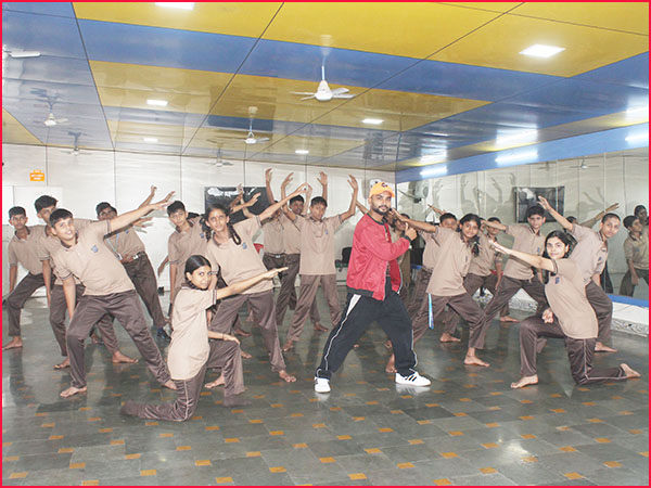 DANCE ROOM - LEARNING NEW FORM  OF DANCE